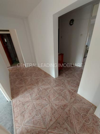 Vitan Mall strada Rarau - 7