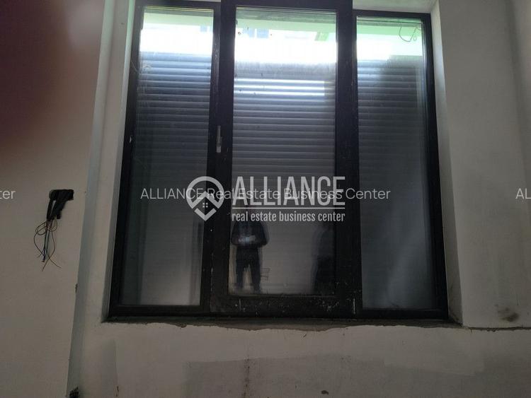 POLICLINICA CU PLATA(cod03) - Spatiu comercial luminos si inalt ! - 26