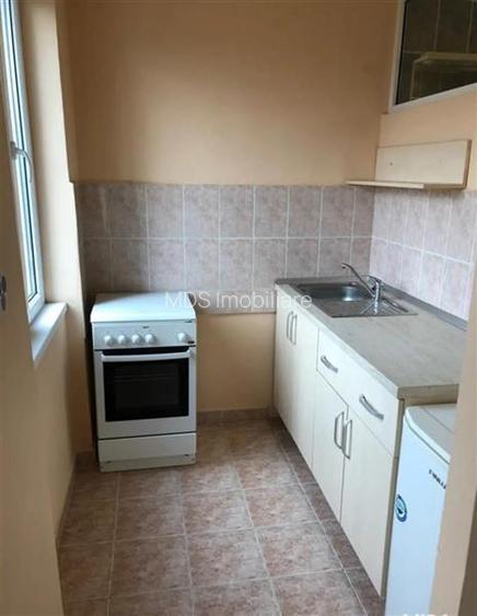 Mobilat si utilat la et 2 in bloc de caramida - 9