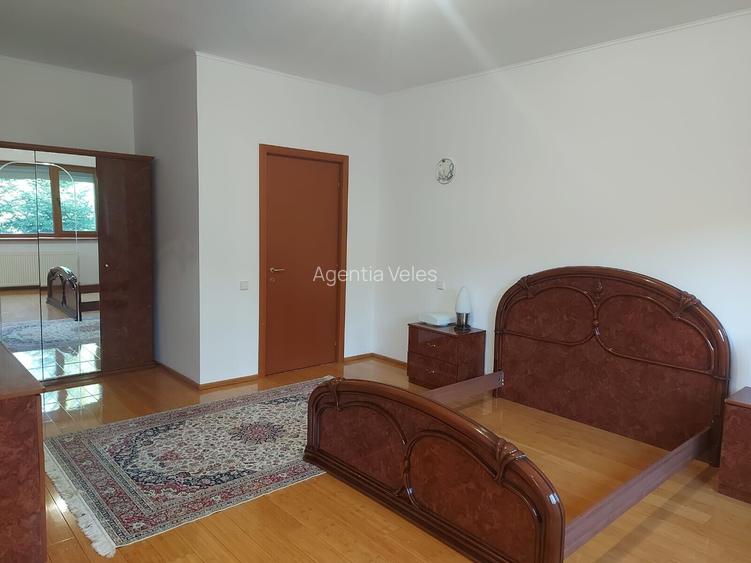 SNAGOV vila  spatioasa, curte amenajata, garaj, panouri fotovoltaice - 8