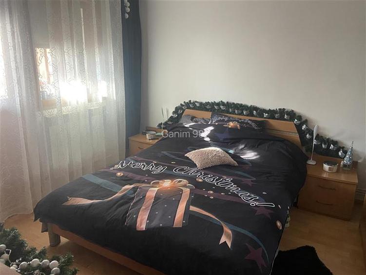 Apartament 2 camere , zona ultracentrala - Piata Moldovei , decomandat et 3 4 , - 15