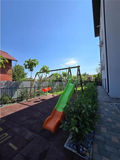 De inchiriat: Penthouse 4 camere 118 mp - etaj 3/3 | Terasa 19,2 mp. 3,8 km fata - 36