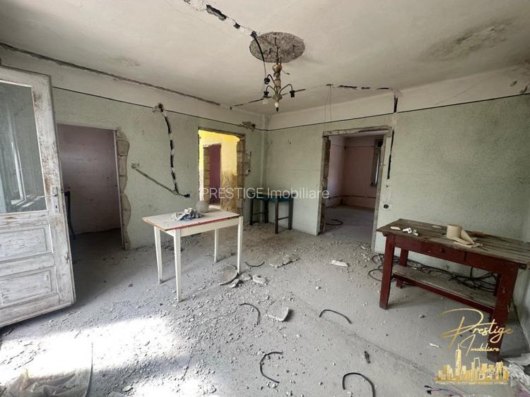 Casa renovabila cu teren generos de 700 mp in zona Garii - Oradea - 28