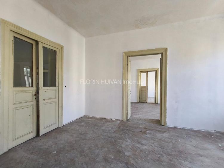 VÂNZARE - SPAȚIU COMERCIAL, CLĂDIRE INTERBELICĂ, CENTRU SIRET - 22