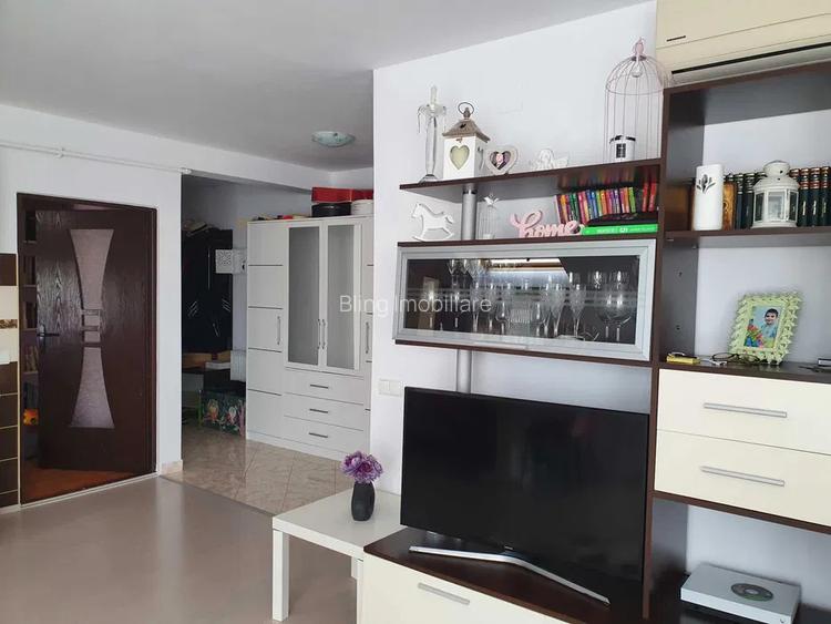 Apartament cu 2 camere, 56 mp, zona Florilor - 6