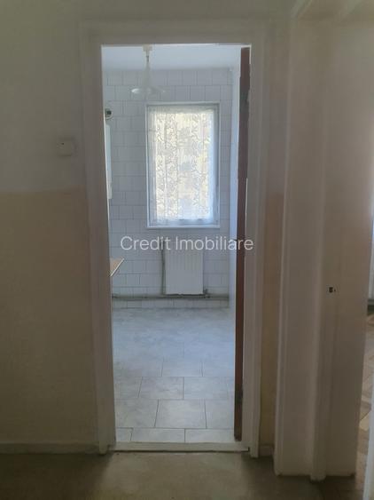 Va oferim spre vanzare aprtament 3 camere et1, zona centrala Predeal - 8