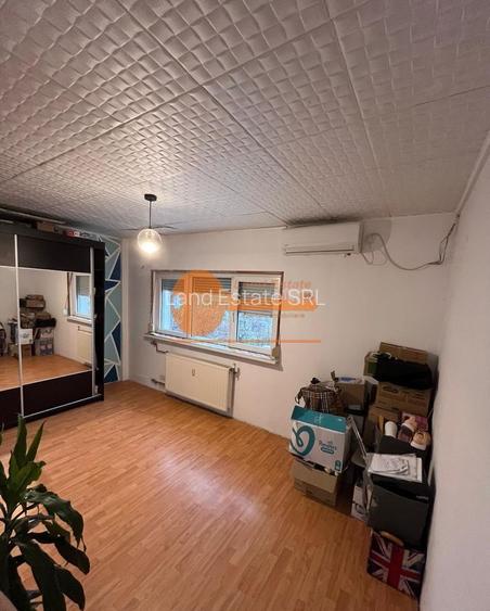 4 camere Apusului-Pacii ( bloc reabilitat ) - 3