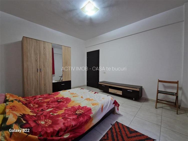 2 cam Militari Residence, str. Rezervelor- Roz Cafe - 9