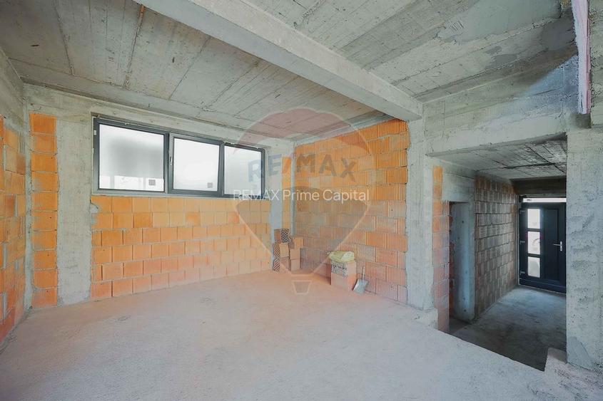 De vanzare, casa la rosu in zona centrala, Str. Emil Racovita - 7