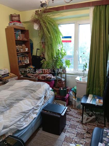 Apartament 2 camere Vlahuta,etajul 2,balcon,insorit,65000 Euro - 3