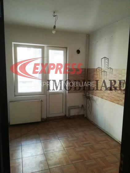 Dristor, Ramnicu Sarat, Mega Image - 4