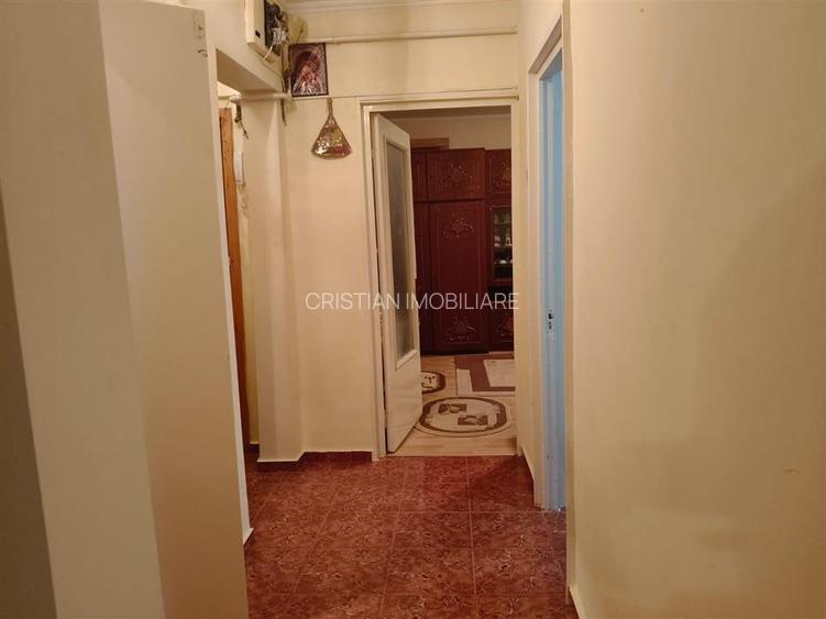 LIBER! 2 camere confort 1 decomandat, etaj 2, cu imbunatatiri, Radu Negru - 4