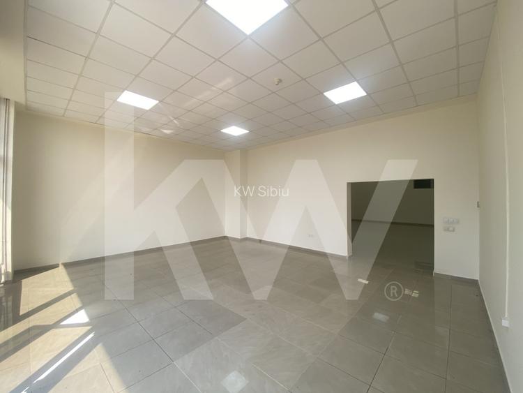 Spatiu comercial 2 camere in zona Turnisor Sibiu 132mpu stradal 6 locuri parcare - 2