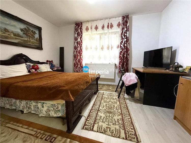 Casa 8 camere, 3 bai, canalizare, 300 teren Tineretului  Lunca Cetatuii - 4