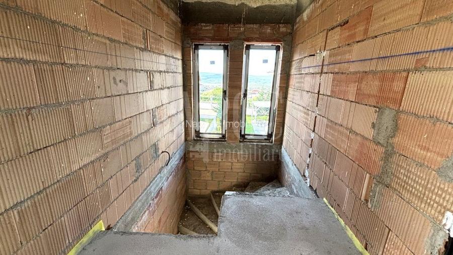 Casa 4 camere de vanzare in Dezmir - 8