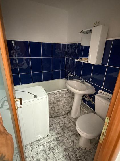 Metrou Obor - Calea Mosilor , garsoniera decomandata in bloc mixt.