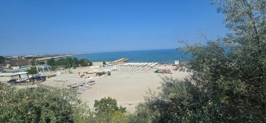 Exclusivitate-Eforie Nord,ap. 2 camere, parter, mobilat,curte proprie 23mp,boxa