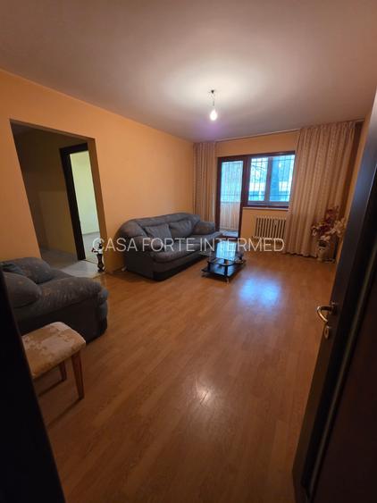 Apartament 3 Camere Tomis Nord - Zona Rustic 110000 euro - 2