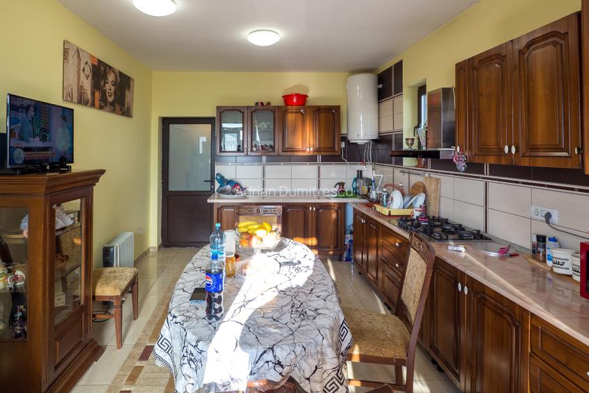 Vila S+P+2+M 520mp luminoasa si spatioasa si curte 300mp Voluntari Ilfov - 7