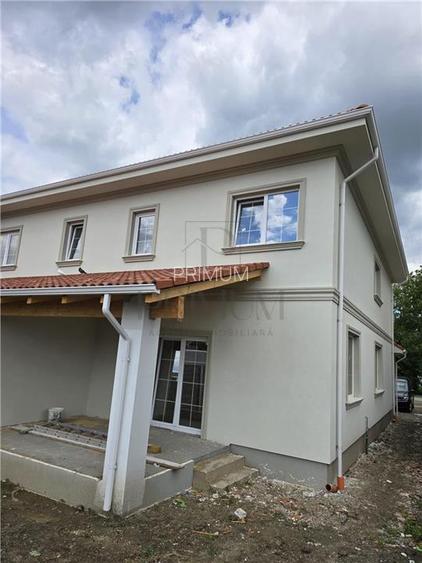 Duplex deosebit - zona excelenta - toate utilitatile - finisaje TOP - 11