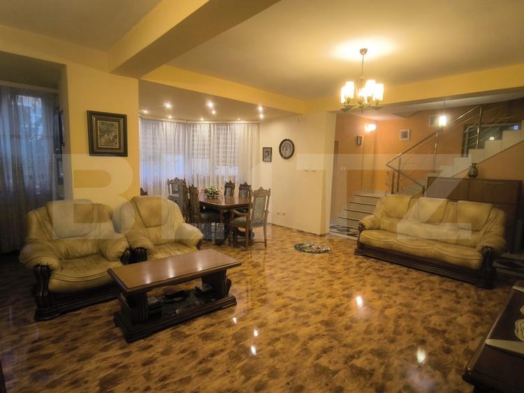 Casa D+P+E+M, 440 mp utili si 735 mp teren, zona Centrala