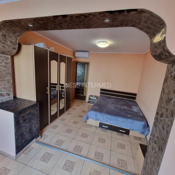 PIATA UNIRII , BD IC BRATIANU, LANGA METROU, AP 2 CAM MOBILAT SI UTILAT - 12