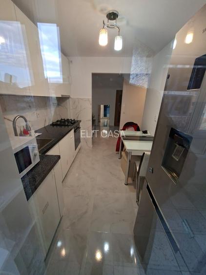 Apartament cu 1 camera, etajul 3/8, zona Nicolina - 3