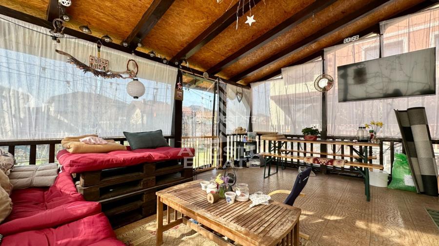 Casa individualade vanzare cu 4 camere, teren 816 mp, Dumbravita - 2