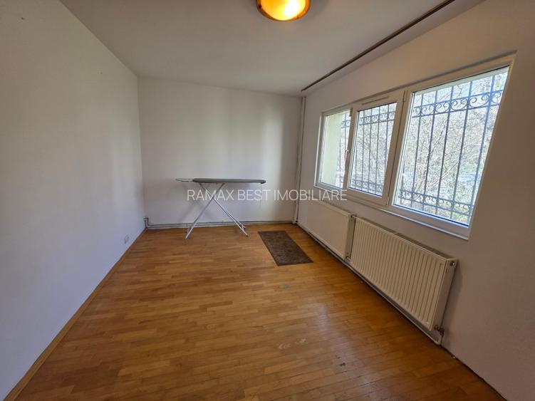 Titan, 10 minute metrou, chiar la parcul Titanii, pe Burdujeni, centrala - 10