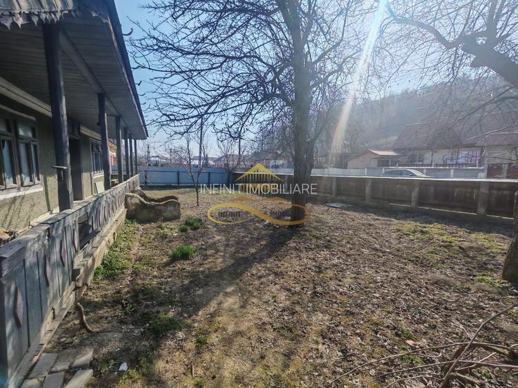 Casă de vânzare din BCA, in PARAVA - 3