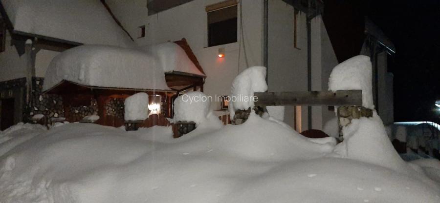 Casa de vacanta sau pensiune situata langa Cabana Trei Brazi Predeal - 45