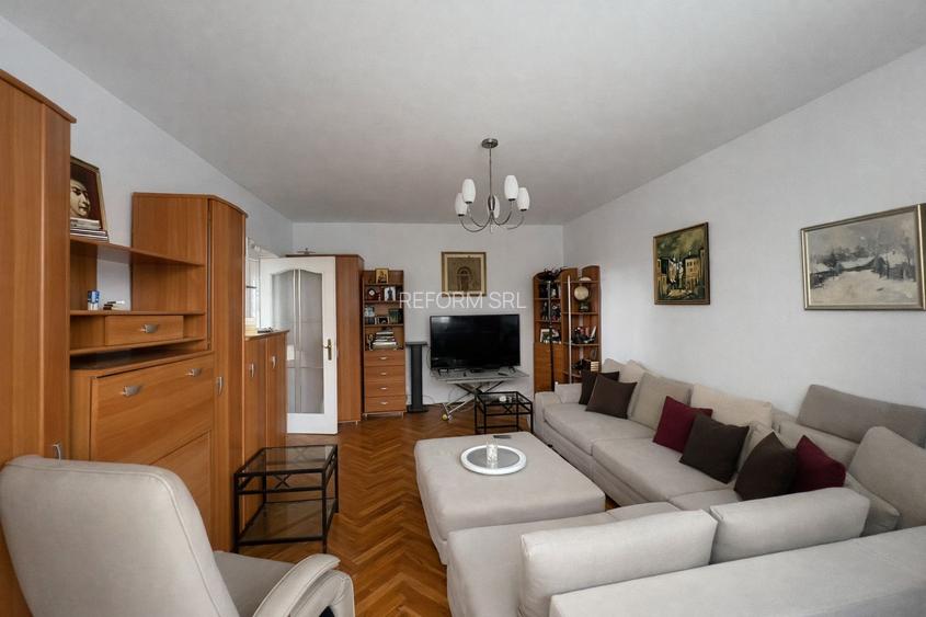 De vânzare apartament cu 2 camere pe str. Republicii - 3