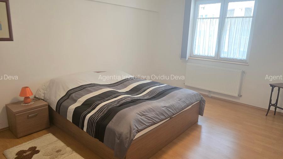 Vand apartament 2 camere, zona ultracentrala (Ulpia), etaj 5, mobilat - 9