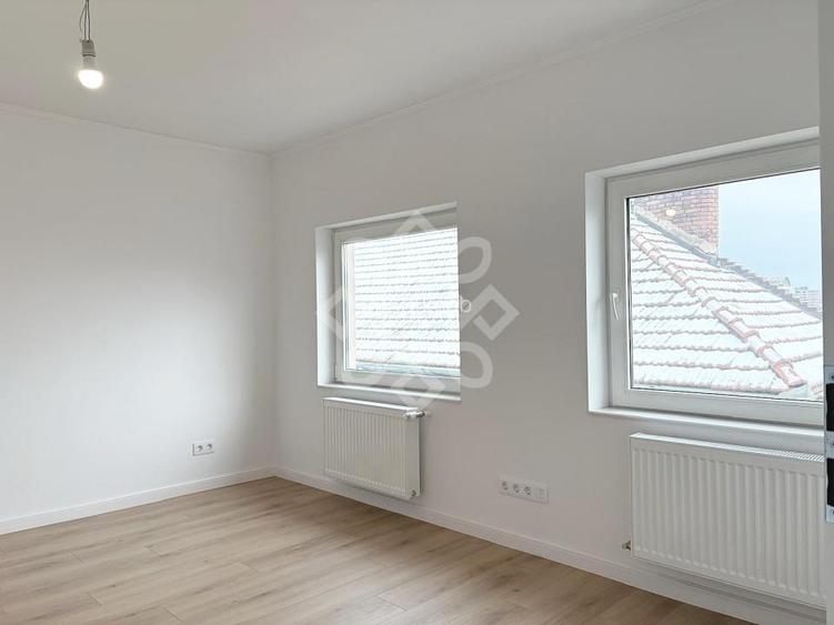 Apartament pe doua niveluri cu terasa, strada Vasile Alecsandri - 14