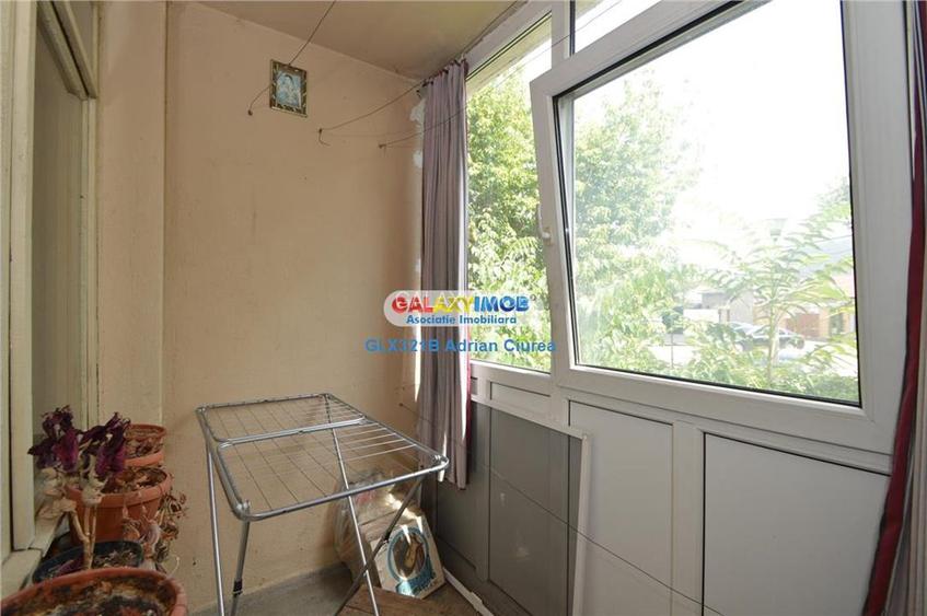 Alexandriei | Antiaeriana | Scoala Nr. 131 | 3 camere | Balcon - 10