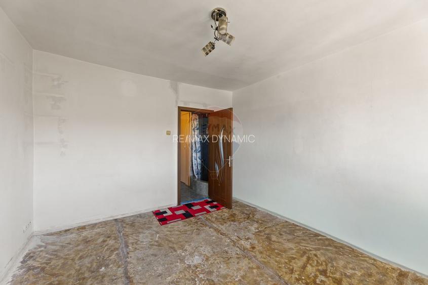 Garsoniera de vânzare zona UTA, etaj 2 - 2