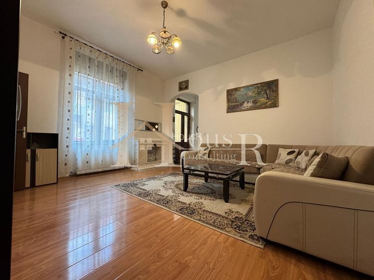 Cladire istorica.Centrala proprie.Curte amenajata cu spatiu verde - 2