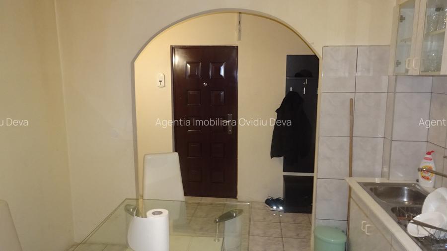 Vand apartament de 2 camere decomandat in Deva, zona I. Creanga + boxa intabulat - 3