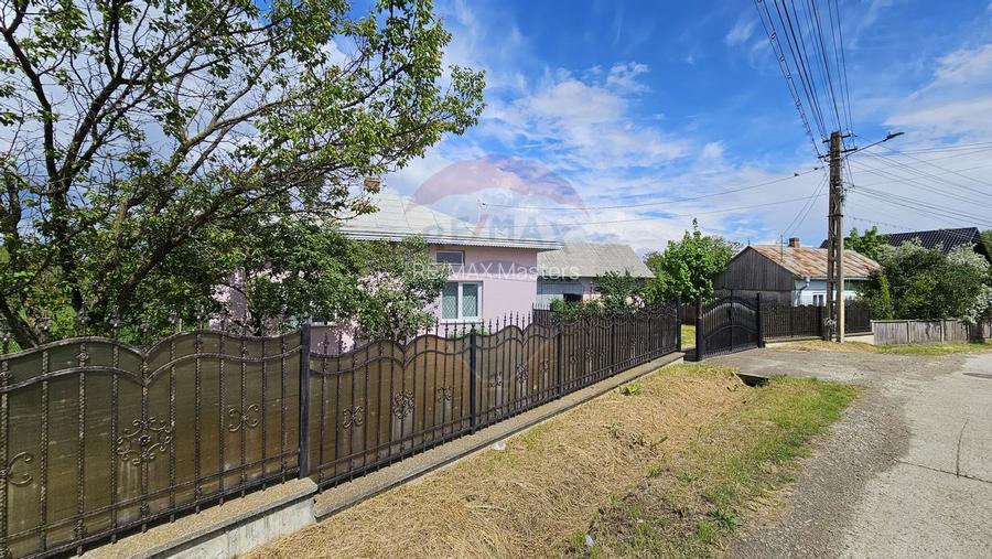 Casă  cu 3 camere, teren intravilan de 1300mp în Ipotești Tișăuți, SV - 22