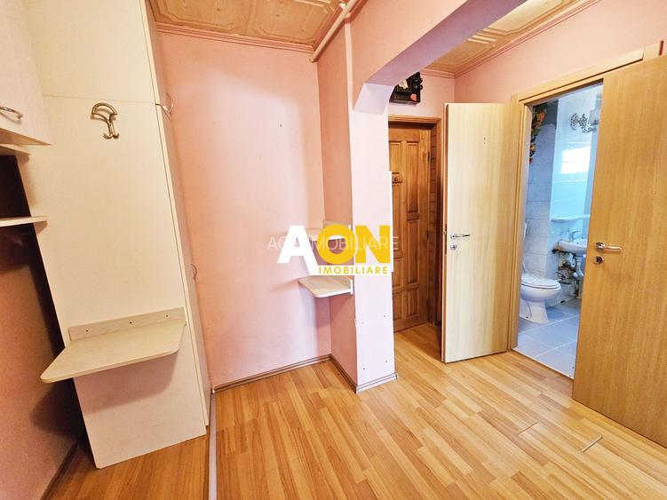 Garsoniera mobilata, utilata, 30 mp utili, boxa, etaj 2, Cetate - 9