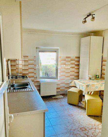 Apartament decomandat structura mare, zona Vlahuta - 8