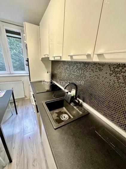 Brancoveanu-Dorohoi-Apartament de 2 camere-decomandat - 12
