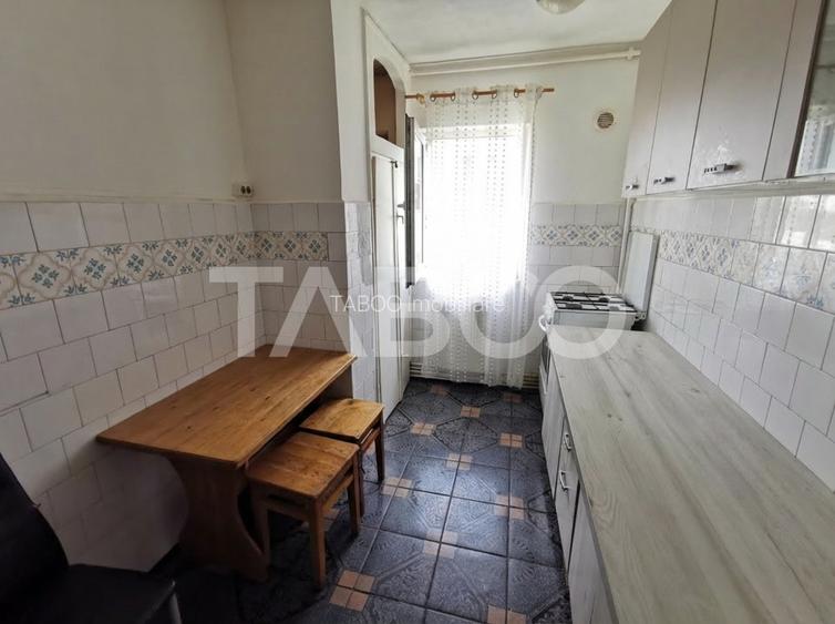 Apartament cu 2 camere decomandate 2 balcoane in zona Valea Aurie - 3