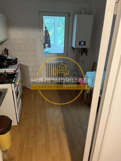 Apartament 3 camere, etaj 1, decomandat // Pacurari - Pizza Smile - 11