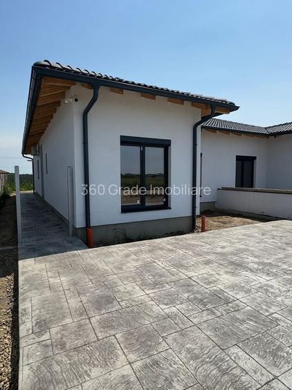 Duplex pe parter în Moșnița Nouă - 2