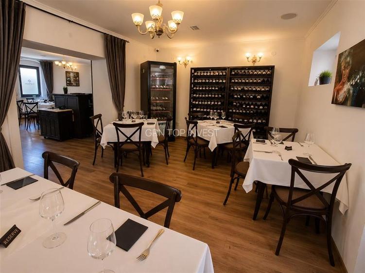 Spatiu comercial cu terasa in zona Centrala - 12