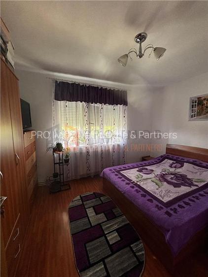 Apartament 2 camere confort  1 semidecomandat  zona Crang - 4