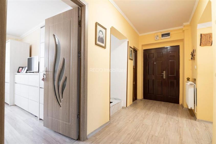 RECO Casa singur in curte, zona Centrala - 22