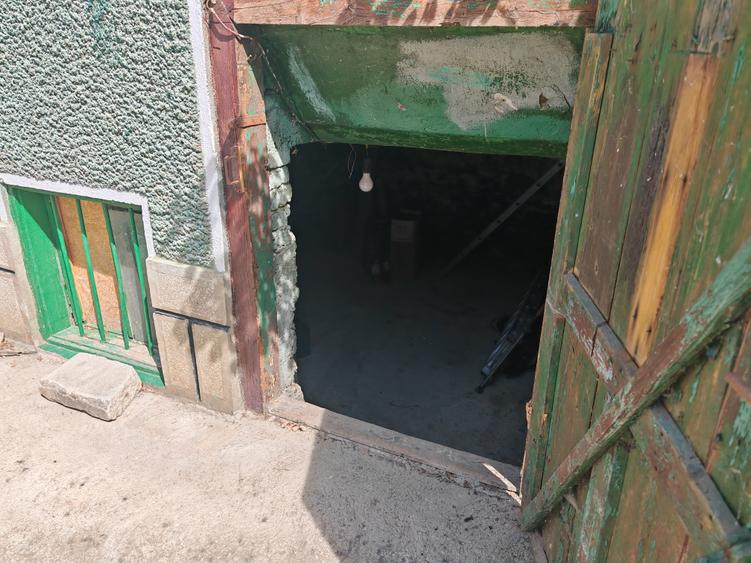 Casa 4 camere libera la vanzare RASNOV - zona Florilor