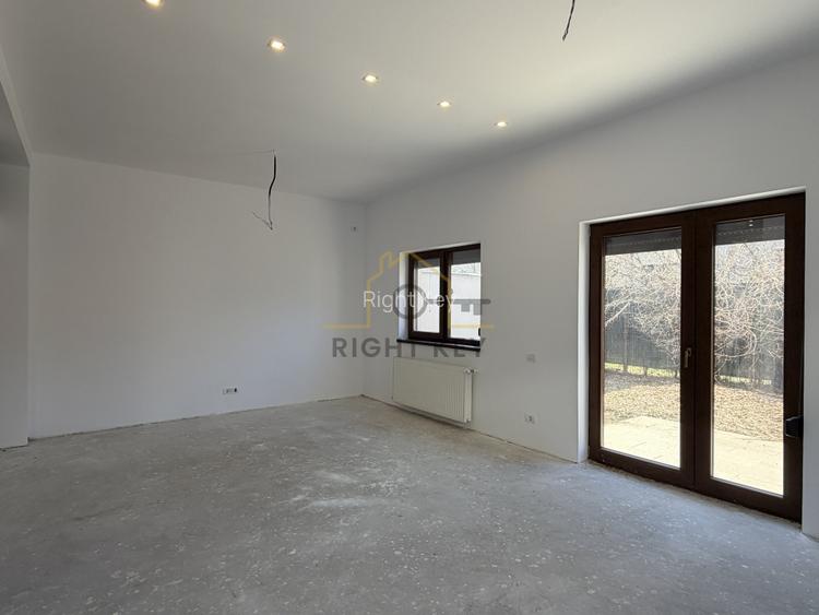 Oportunitate!Duplex 4 cam, 125mp, asfalt, toate utilitățile!Comision0% - 7